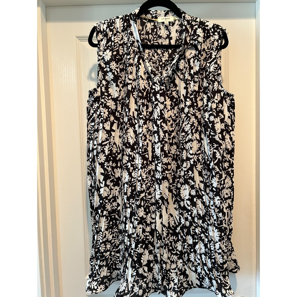 Umgee Mini Babydoll Dress Pleats Sleeveless Floral Black White Women's Size S